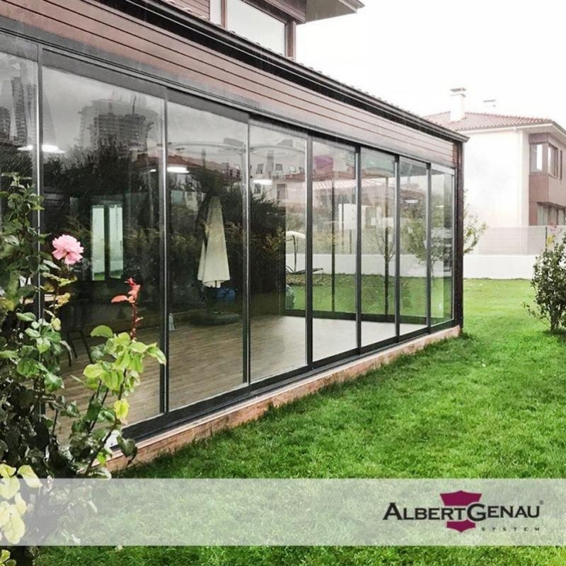 Albert Genau Cam Balkon