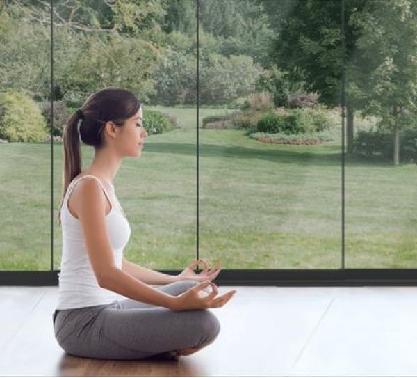 Albert Genau Cam Balkon