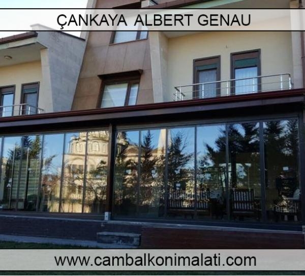 Albert Genau Cam Balkon